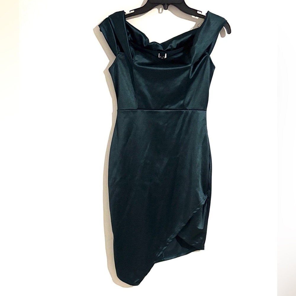 Windsor Size M Bodycon Dark Green Cocktail Party  Glam Dress
